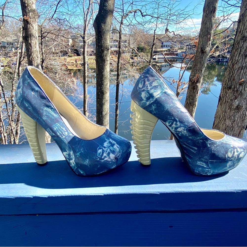 TOO FAST Anatomy Heels ! 🤩 Definitely the COOLEST shoes I’ve had in my closet!